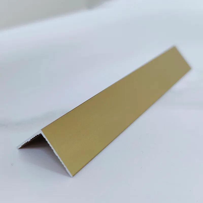 90° समकोण ट्रिम